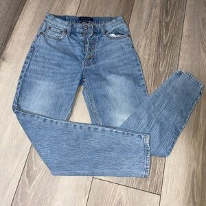 Aeropostale light wash mom jean